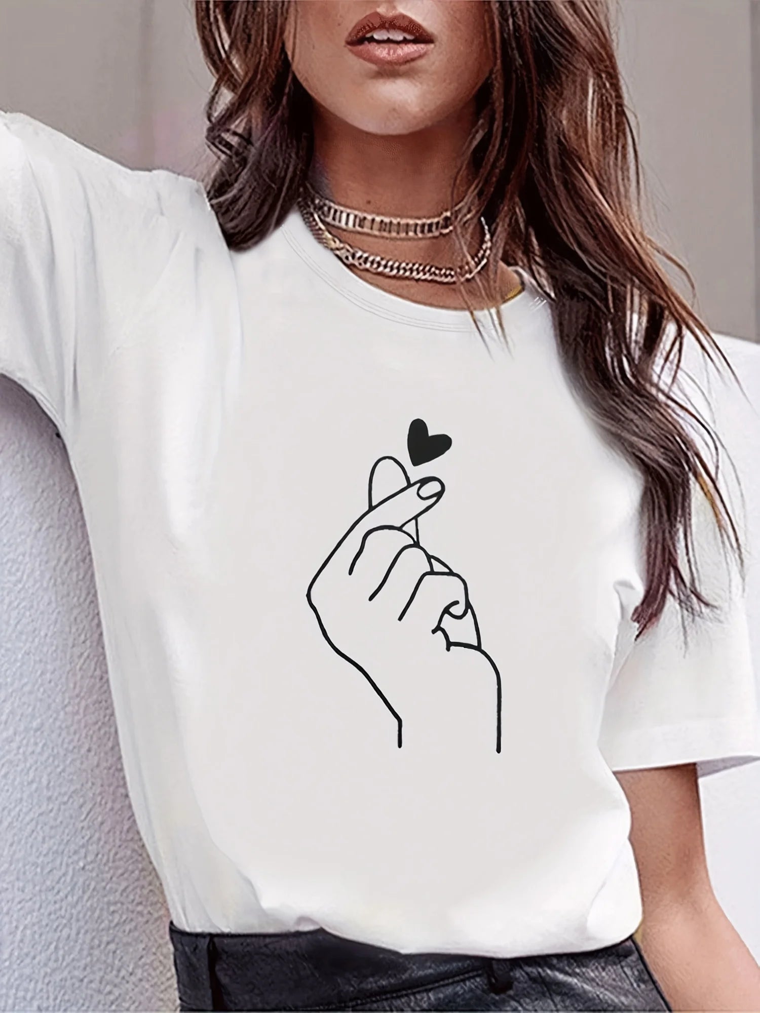Finger Heart Graphic Tee Crew Neck Short Sleeve — K - Pop Indie Casual - BaeSprout.com